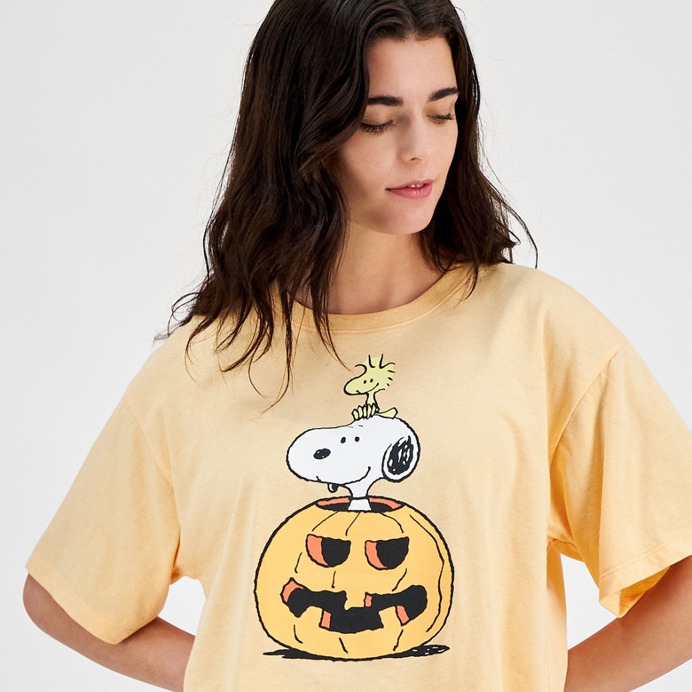 Love Tribe Yellow Snoopy Pumpkin Graphic Short Sleeve Tee -SHORT length